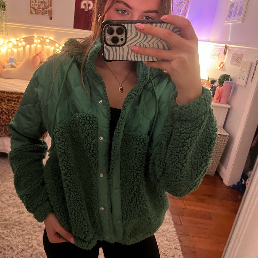 NWT pacsun sherpa snap up